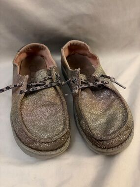 Hey Dude Girls Glitter Slip-On Sneakers with Leopard Print Laces - Pink